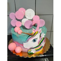 Tort festiv cu martipan