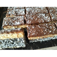 Tosca cu mac si crema de vanilie